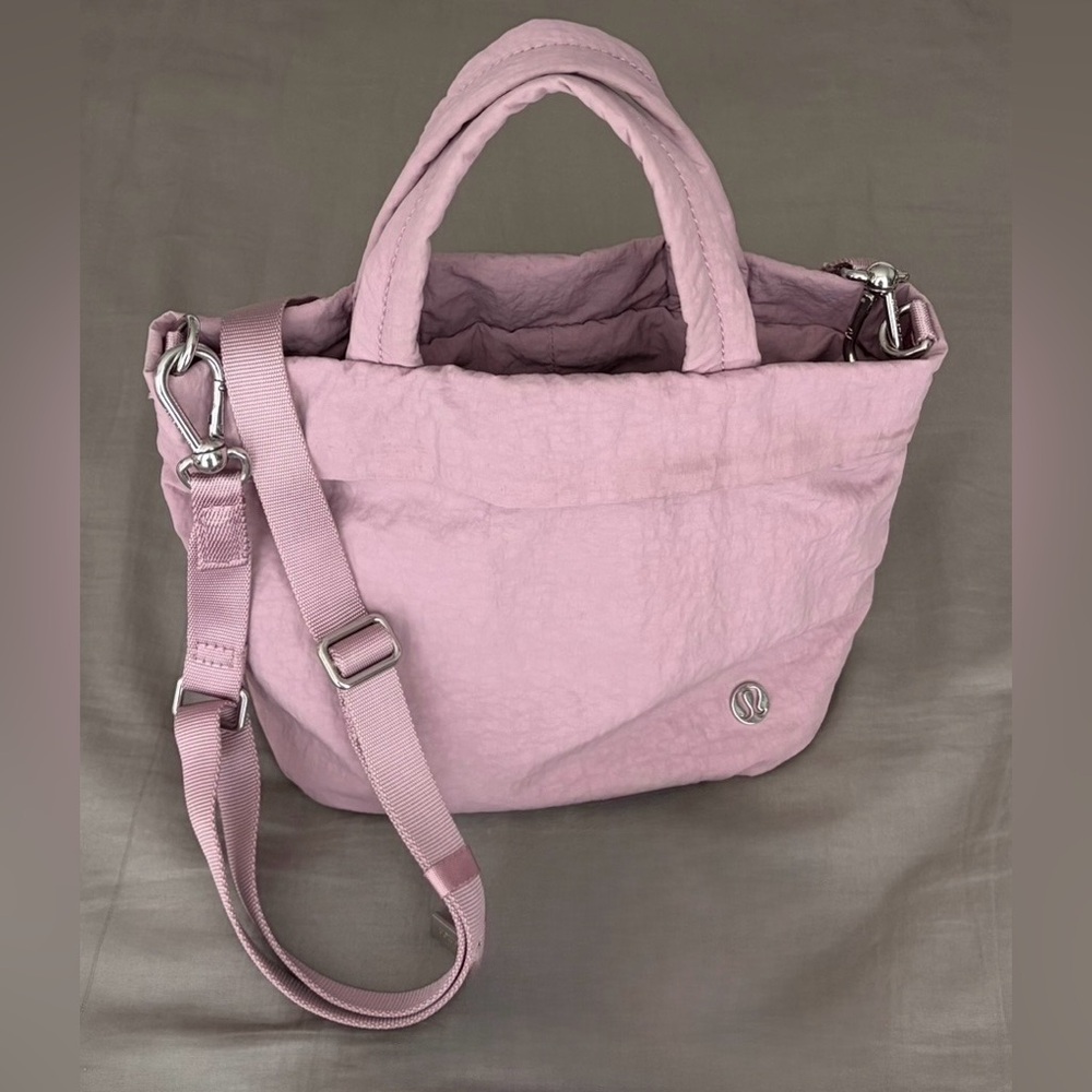 Lululemon Athletica On My Level Micro 5L Bag